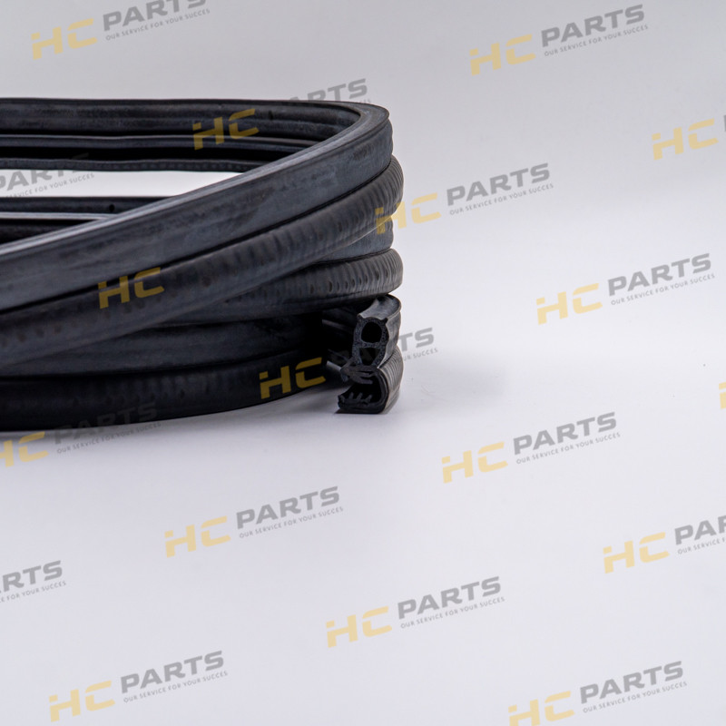 Уплотнитель верхнего стекла правой двери JCB-P21 3CX 4CX