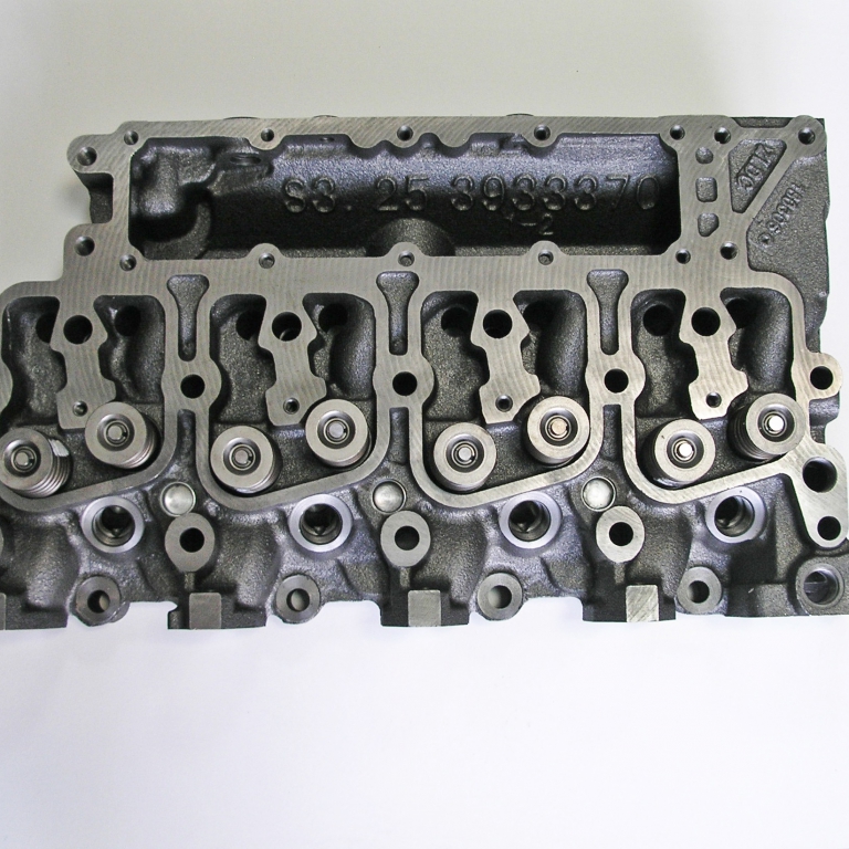 Головка в сборе Komatsu PW130 (S4D102E - 1)