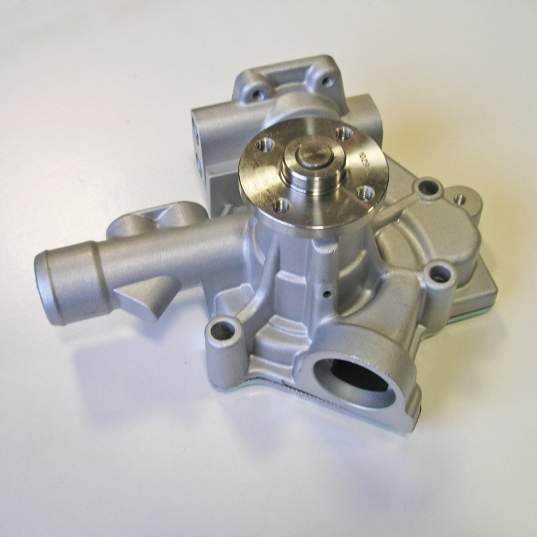 Водяной насос Komatsu WA65 - 3 (двигатель Yanmar)