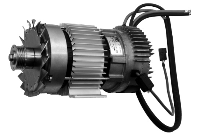 ДВИГАТЕЛЬ ИСКРА 24 В 1 кВт AMK6120 11.213.203 IM3005